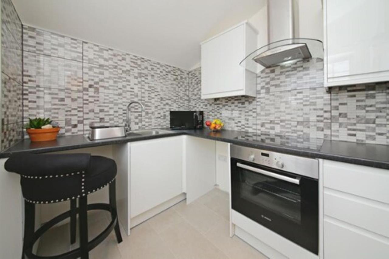 Imperial Guest House Ltd. Hounslow Exterior foto